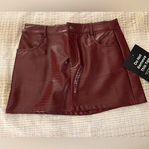 Lulu's Croc-Embossed Mini Skirt - Deep Red